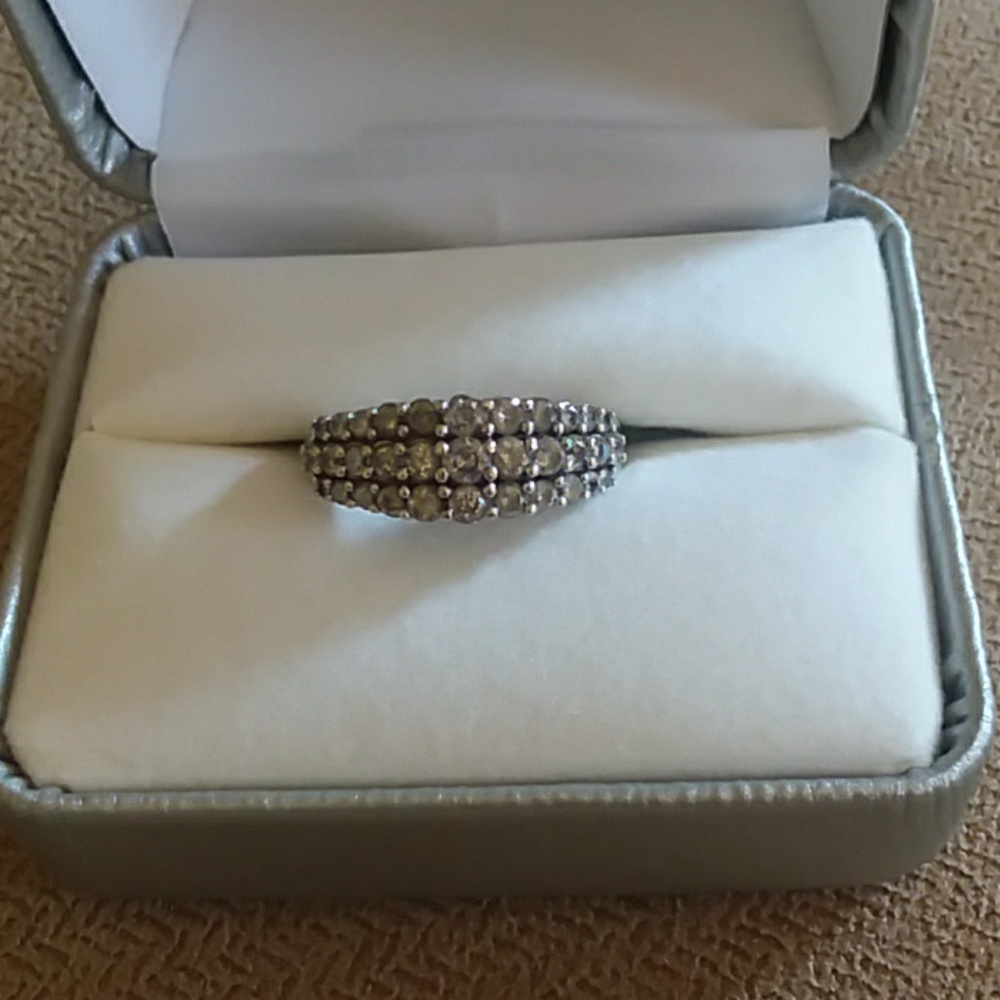 Diamond ring